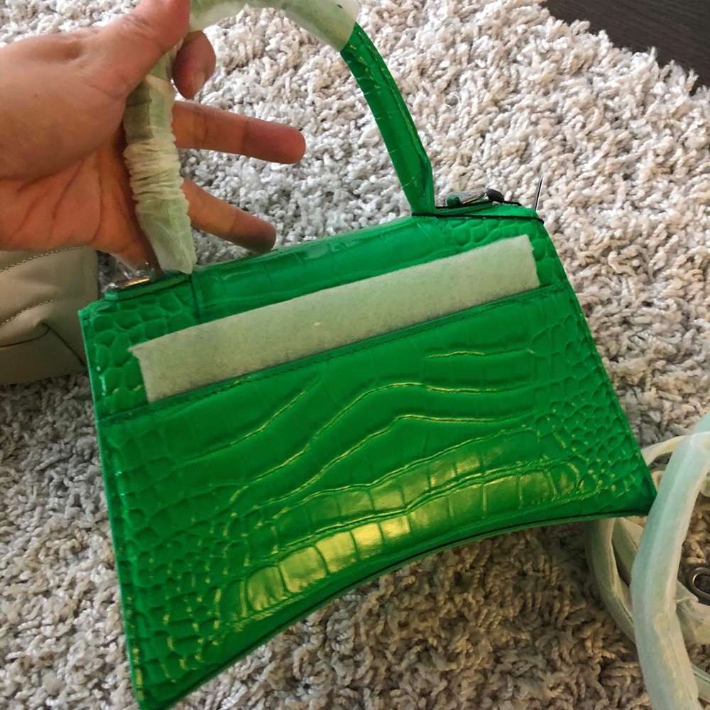 B hourglass bag (small)